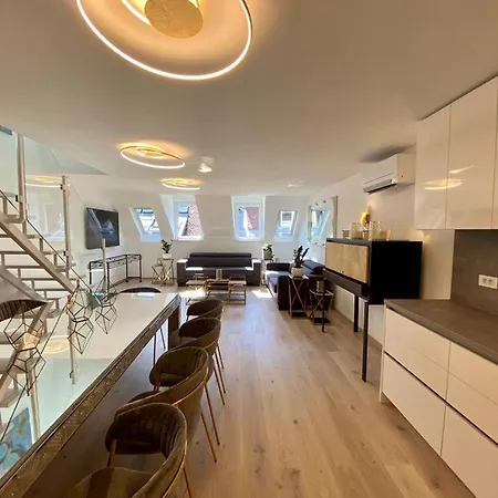 Ab - The Princess Castle Triplex * Ljubljana