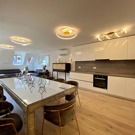 Ab - The Princess Castle Triplex Apartman *