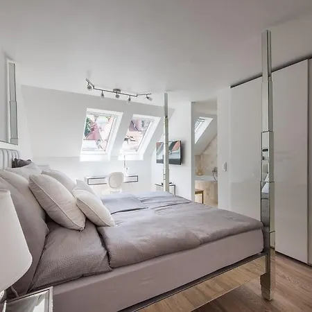 Ab - The Princess Castle Triplex Apartman Ljubljana