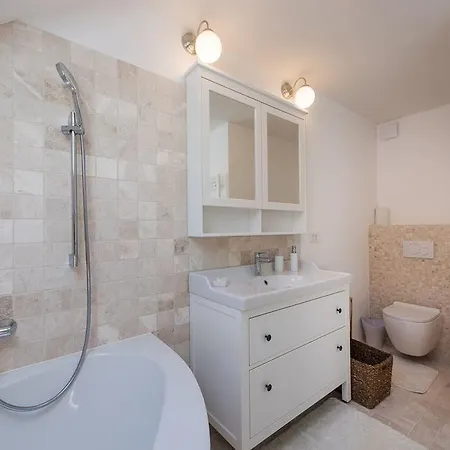 Ab - The Princess Castle Triplex Apartman