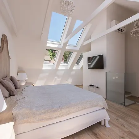 Apartman Ab - The Princess Castle Triplex *