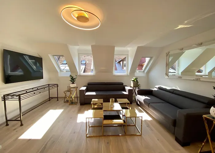 Ab - The Princess Castle Triplex Apartment *