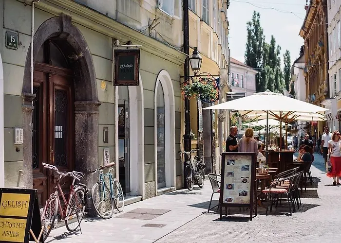 Ab - The Princess Castle Triplex Laibach