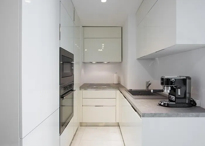 Ab - The Princess Castle Triplex *