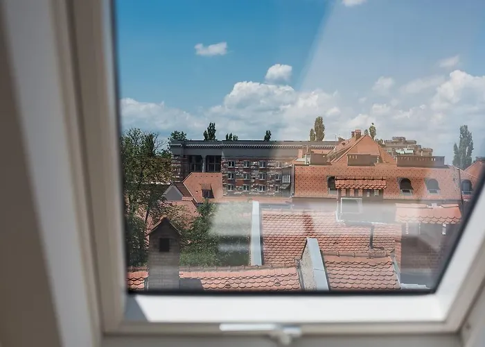 Ab - The Princess Castle Triplex Laibach