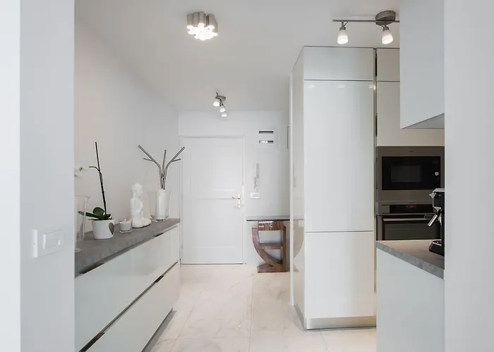 Ab - The Princess Castle Triplex Apartment