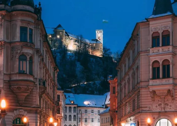 Ab - The Princess Castle Triplex Apartment