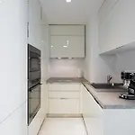 Ab - The Princess Castle Triplex Apartment *