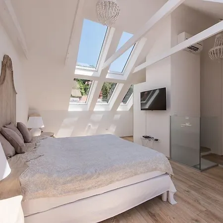 Ab - The Princess Castle Triplex Daire *