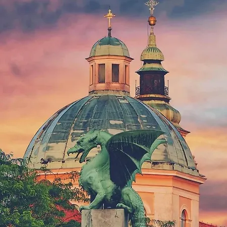 Ab - The Princess Castle Triplex *