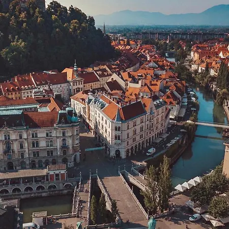 Ab - The Princess Castle Triplex Apartment Ljubljana