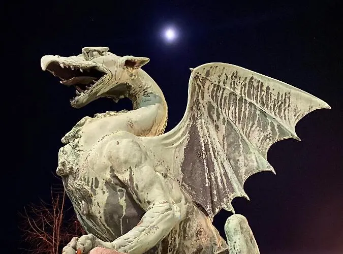 Ab - The Princess Castle Triplex